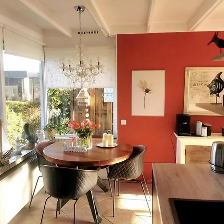 Ferienhaus Inviting With Private Garden