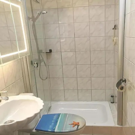 Inviting With Private Garden Sint Maartensvlotbrug