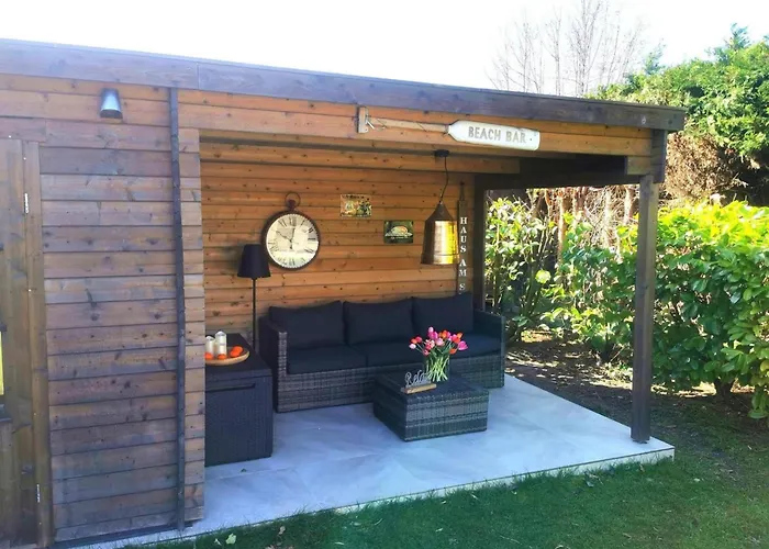 Inviting With Private Garden Feriehus Sint Maartensvlotbrug