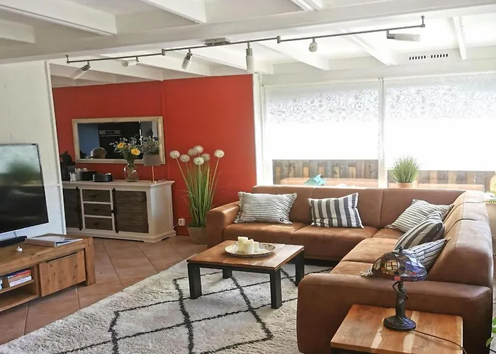 Inviting With Private Garden Feriehus