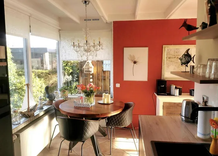 Feriehus Inviting With Private Garden