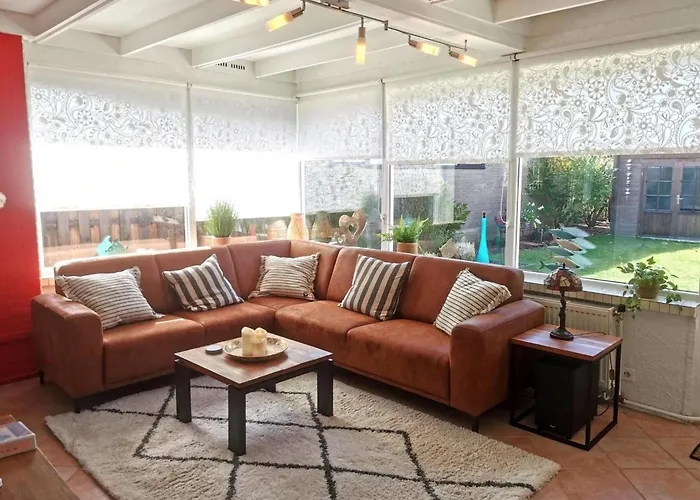 Feriehus Inviting With Private Garden