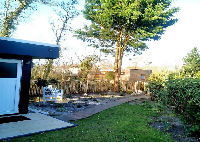 Feriehus Inviting With Private Garden Sint Maartensvlotbrug